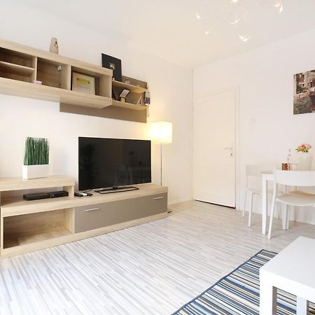 Appartamento The Flat - Old Town - Center Zara Esterno foto